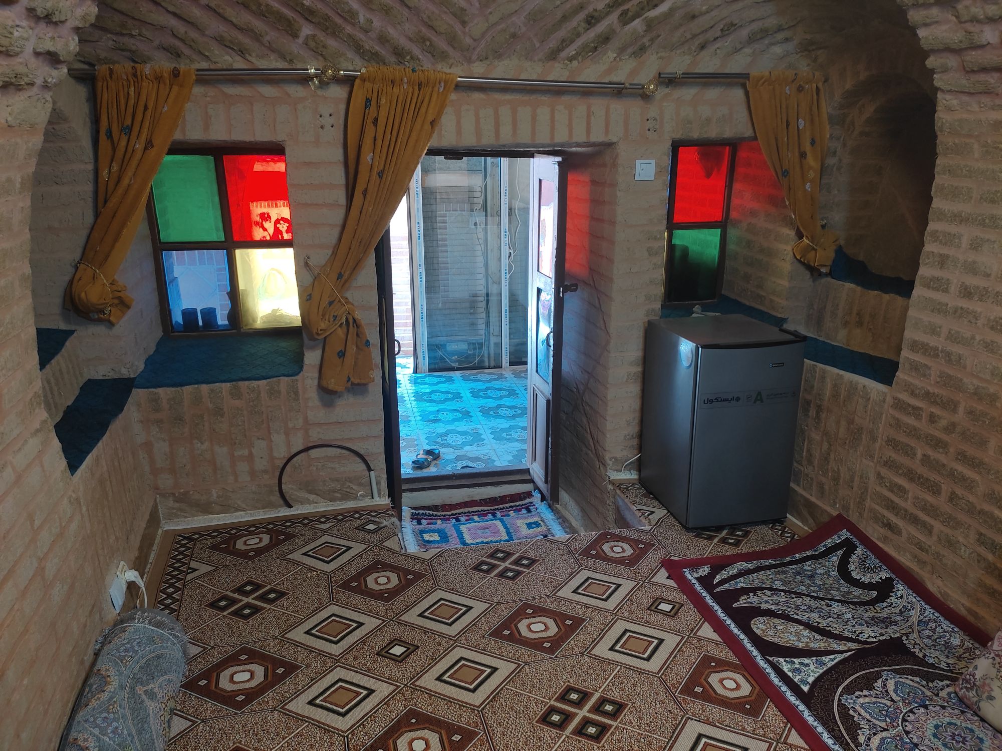 میرزا طاهر سوئیت ۵