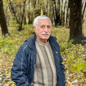 محسن همتیار