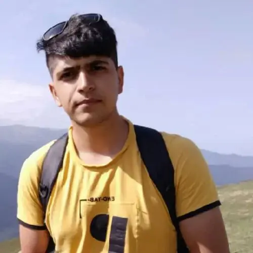 سینا ایامی
